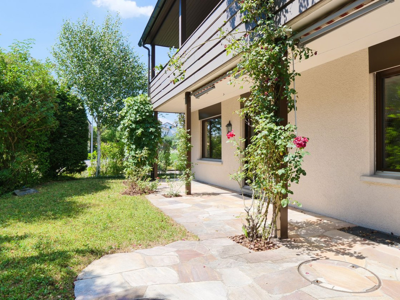 Einfamilienhaus mit grossem Ausbaupotenzial, zentral und ruhig gelegen