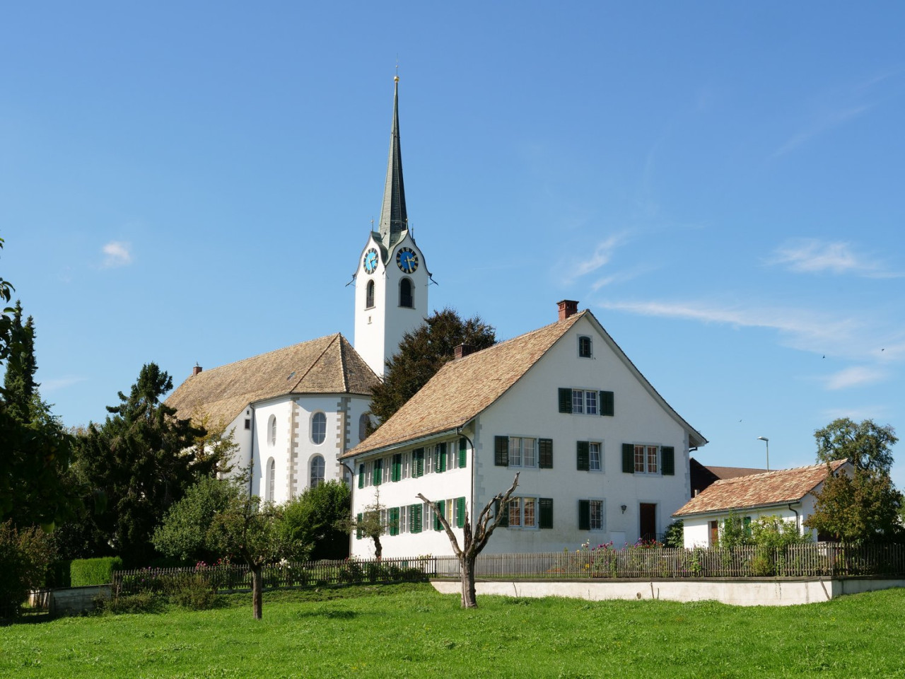 4 1/2-Zimmer Gartenwohnung, Sonnig, Ruhig, Mitten im Dorf